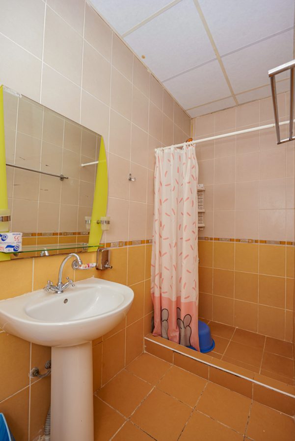 Двухместный улучшенный номер в санатории Центр Союз в городе Ессентуки - фотография