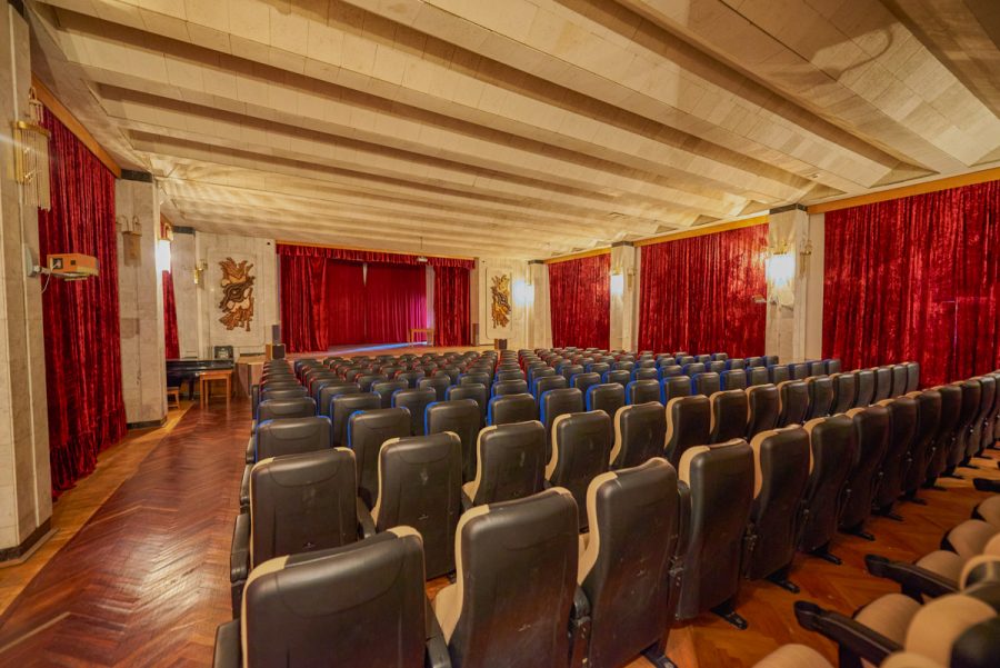 Киноконцертный зал в санатории Центр Союз в городе Ессентуки - фотография