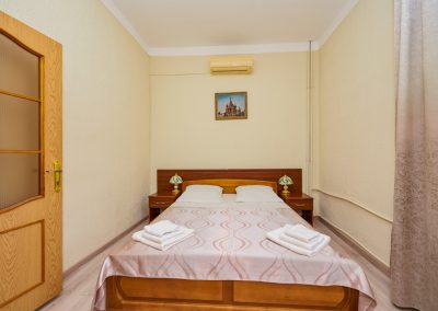 Люкс двухкомнатный в санатории Центр Союз в городе Ессентуки - фотография