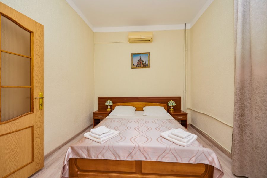 Люкс двухкомнатный в санатории Центр Союз в городе Ессентуки - фотография