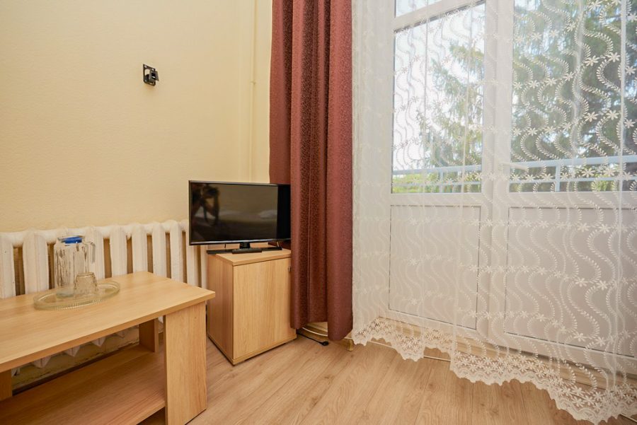 Одноместный номер стандарт в санатории Центр Союз в городе Ессентуки - фотография