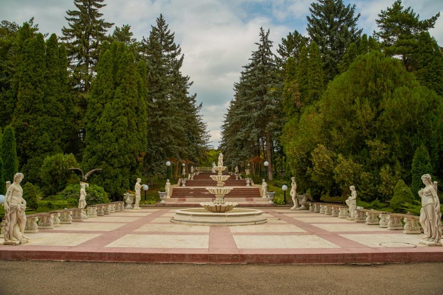 Территория в санатории Центр Союз в городе Ессентуки - фотография