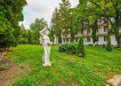 Территория в санатории Центр Союз в городе Ессентуки - фотография