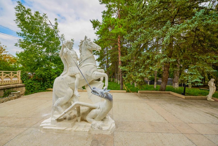 Территория в санатории Центр Союз в городе Ессентуки - фотография