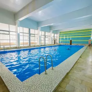 Бассейн в санатории Центр Союз в городе Ессентуки - фотография