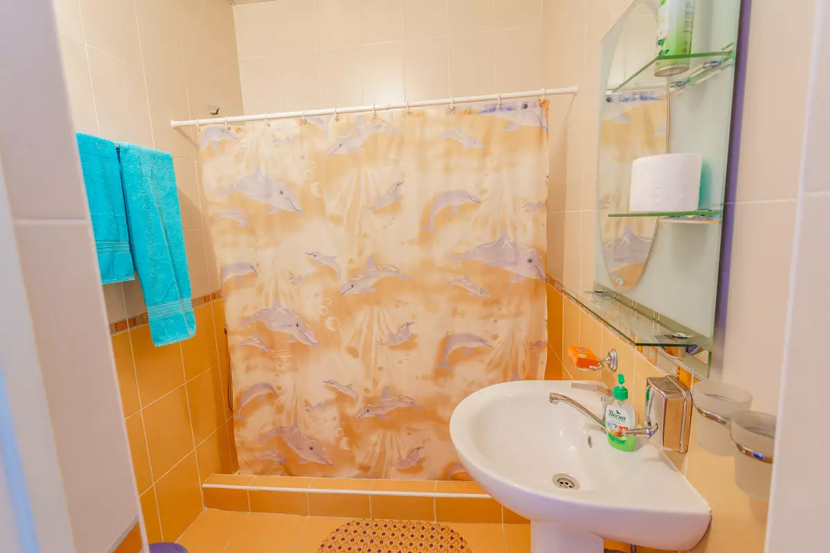 Двухместный двухкомнатный улучшенный номер в санатории Центр Союз в городе Ессентуки - фотография