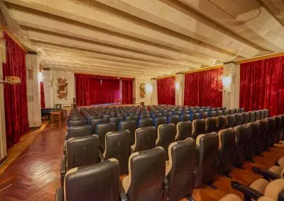 Киноконцертный зал в санатории Центр Союз в городе Ессентуки - фотография