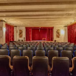 Киноконцертный зал в санатории Центр Союз в городе Ессентуки - фотография