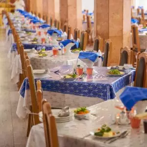 Обеденный зал в санатории Центр Союз в городе Ессентуки - фотография