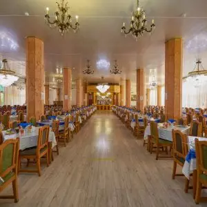 Обеденный зал в санатории Центр Союз в городе Ессентуки - фотография