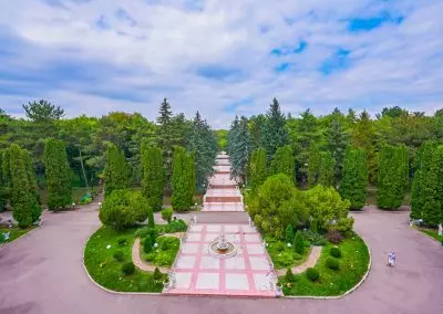Территория в санатории Центр Союз в городе Ессентуки - фотография